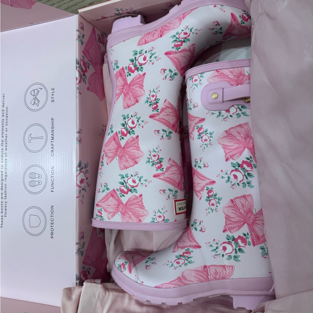 Love Shack Fancy x Hunter Pink Bow Rain Boots - Limited Edition, NEW